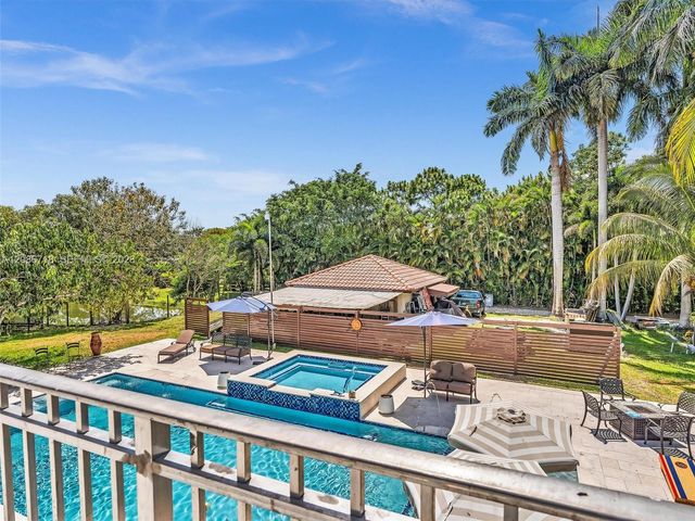 5301 SW 190th Avenue, Southwest Ranches, FL 33332