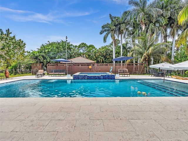 5301 SW 190th Avenue, Southwest Ranches, FL 33332