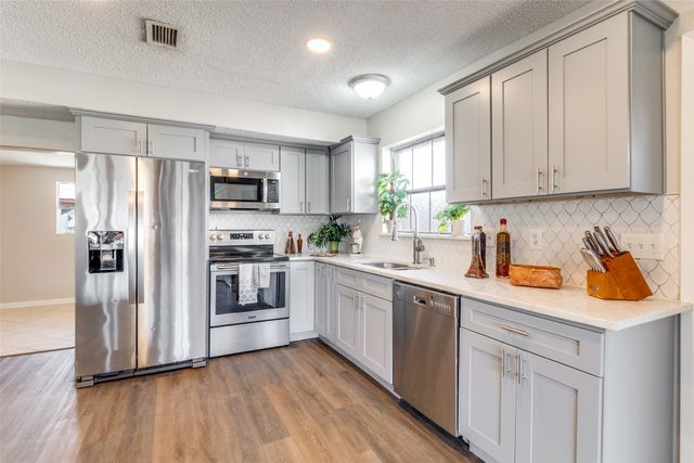 103 Wake Drive, Richardson, TX 75081