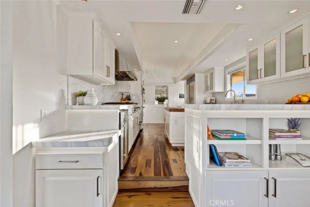 218 Evening Star, Newport Beach, CA 92660