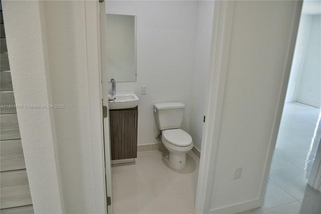 1160 NW 2nd St, Florida City, FL 33034