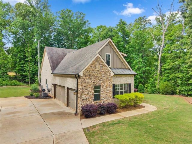 103 Heights Avenue, Forsyth, GA 31029