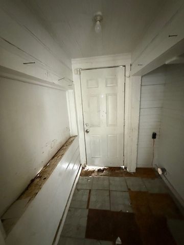 3615 Lakeshore Drive, Shreveport, LA 71109