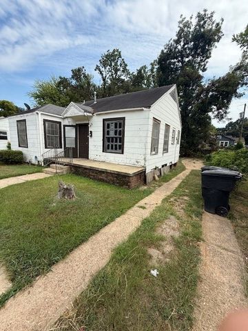 3615 Lakeshore Drive, Shreveport, LA 71109