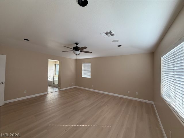 5669 Sleeping Creek Street, North Las Vegas, NV 89081
