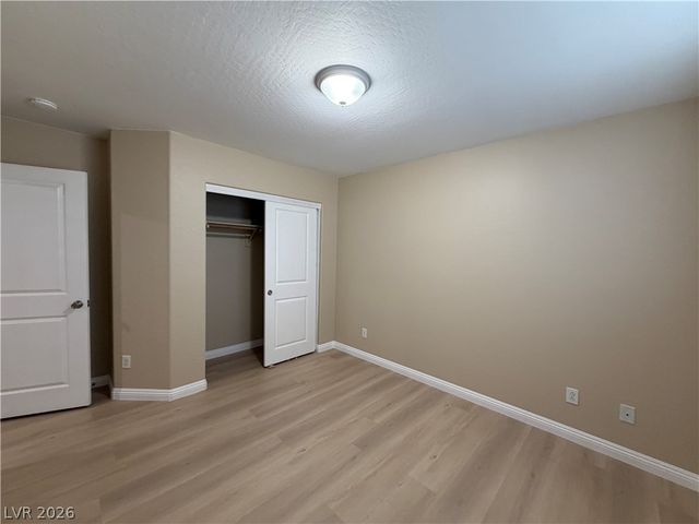 5669 Sleeping Creek Street, North Las Vegas, NV 89081