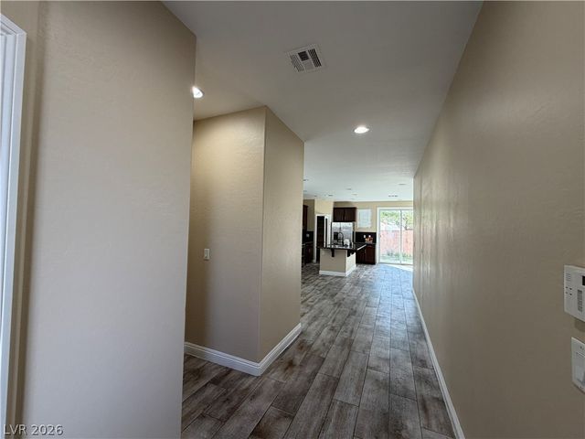 5669 Sleeping Creek Street, North Las Vegas, NV 89081