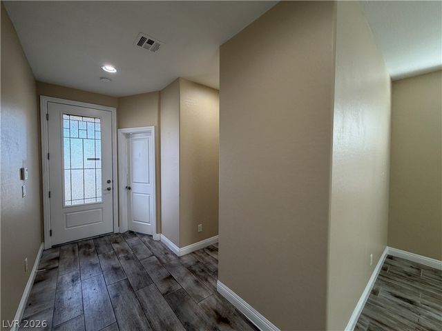 5669 Sleeping Creek Street, North Las Vegas, NV 89081