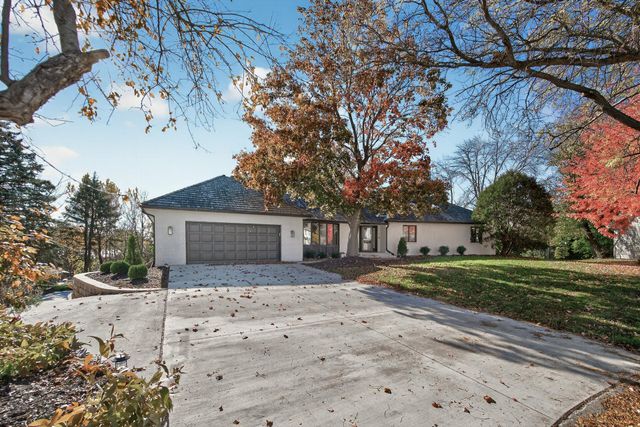 10215 27th Avenue N, Plymouth, MN 55441