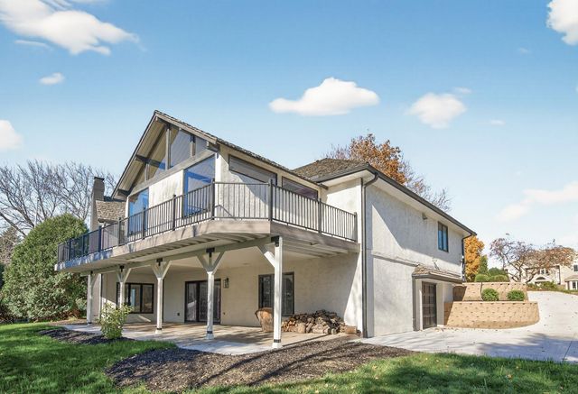 10215 27th Avenue N, Plymouth, MN 55441