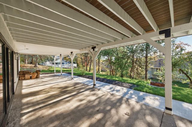 10215 27th Avenue N, Plymouth, MN 55441