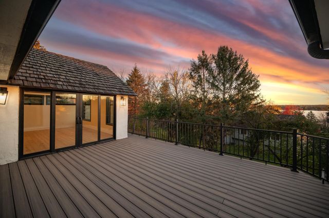 10215 27th Avenue N, Plymouth, MN 55441