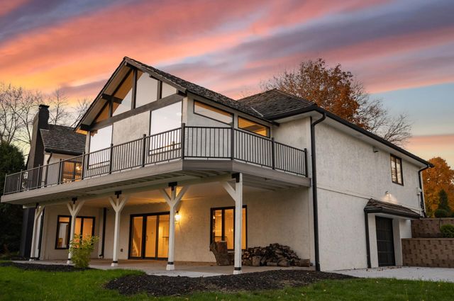 10215 27th Avenue N, Plymouth, MN 55441