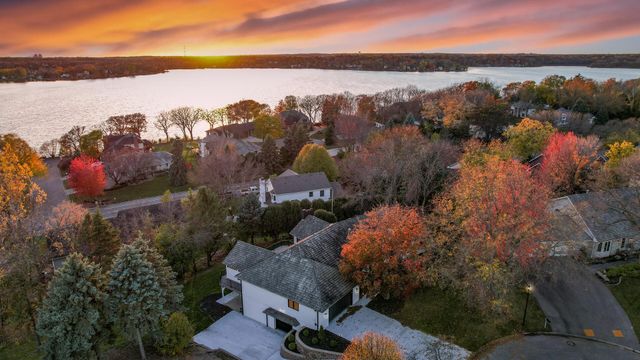 10215 27th Avenue N, Plymouth, MN 55441