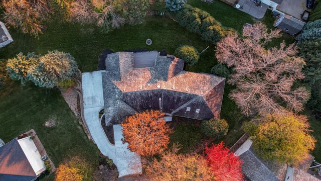 10215 27th Avenue N, Plymouth, MN 55441