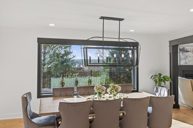 10215 27th Avenue N, Plymouth, MN 55441