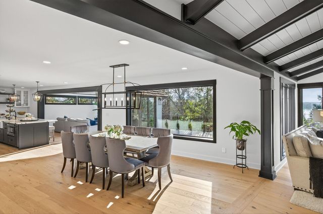 10215 27th Avenue N, Plymouth, MN 55441