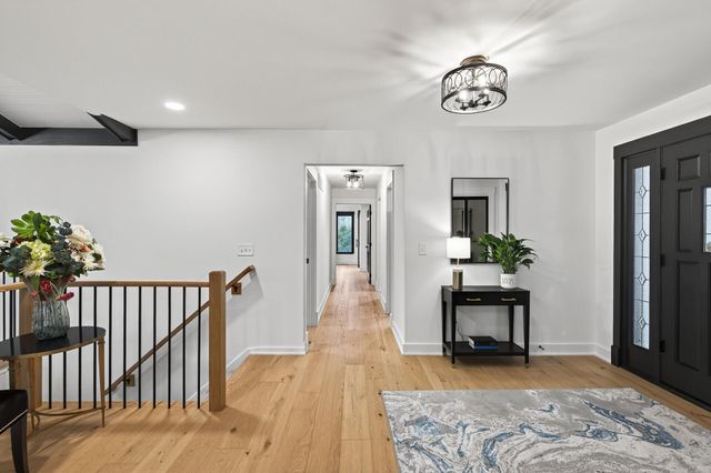 10215 27th Avenue N, Plymouth, MN 55441