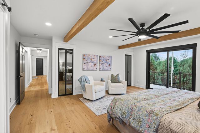 10215 27th Avenue N, Plymouth, MN 55441