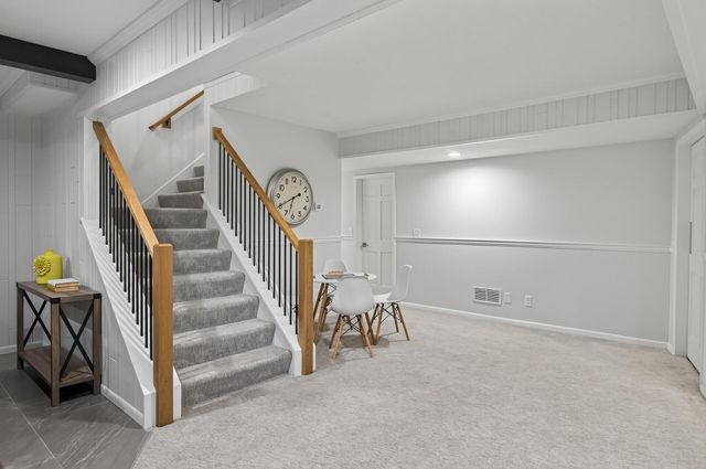 10215 27th Avenue N, Plymouth, MN 55441