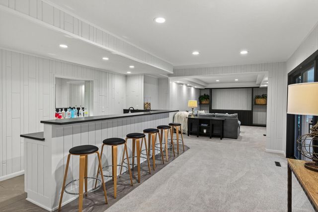 10215 27th Avenue N, Plymouth, MN 55441