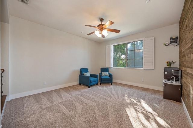 245 Woodhaven Pl, West Sacramento, CA 95605