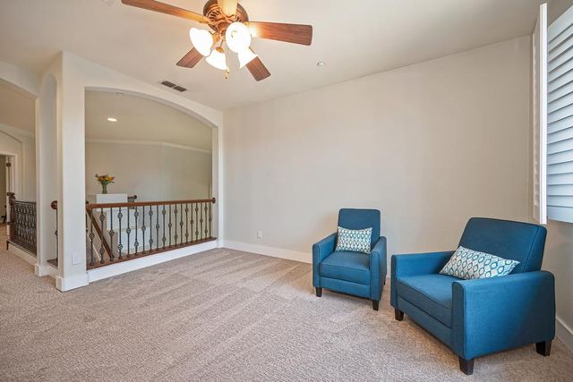 245 Woodhaven Pl, West Sacramento, CA 95605