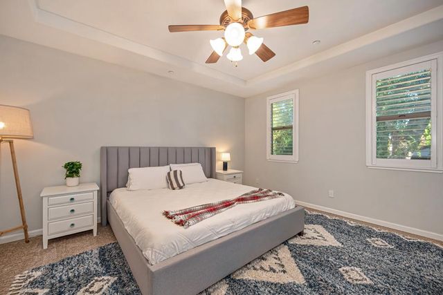 245 Woodhaven Pl, West Sacramento, CA 95605