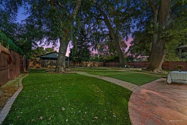 245 Woodhaven Pl, West Sacramento, CA 95605