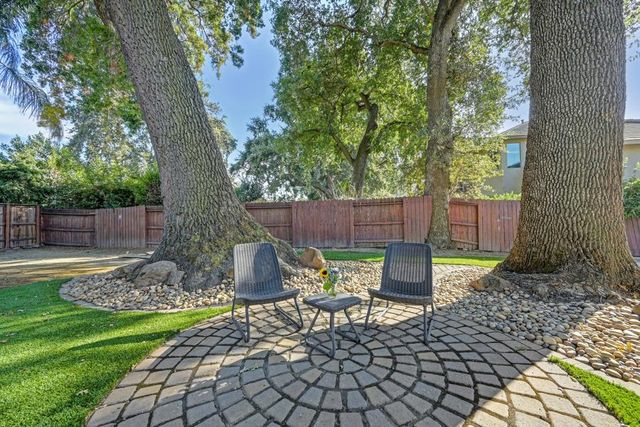 245 Woodhaven Pl, West Sacramento, CA 95605