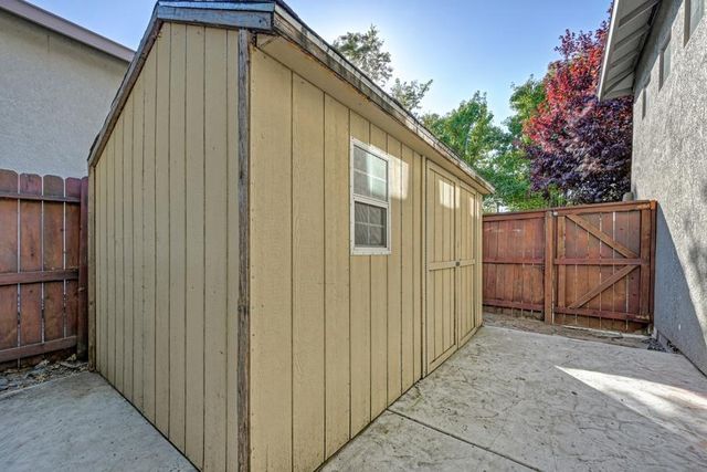 245 Woodhaven Pl, West Sacramento, CA 95605