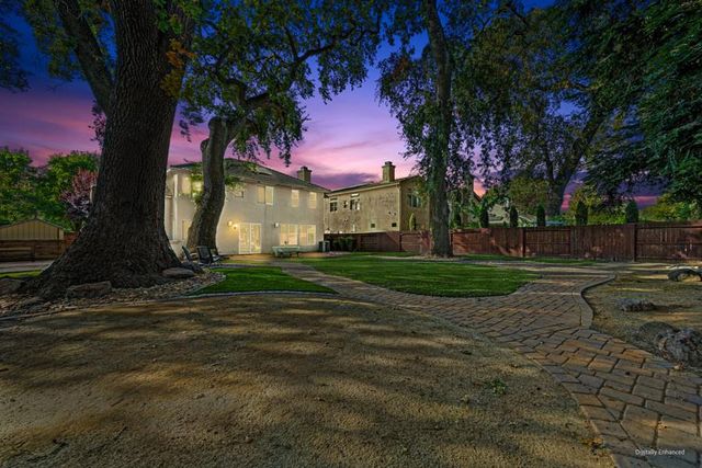 245 Woodhaven Pl, West Sacramento, CA 95605