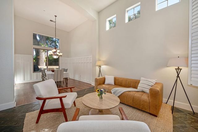245 Woodhaven Pl, West Sacramento, CA 95605