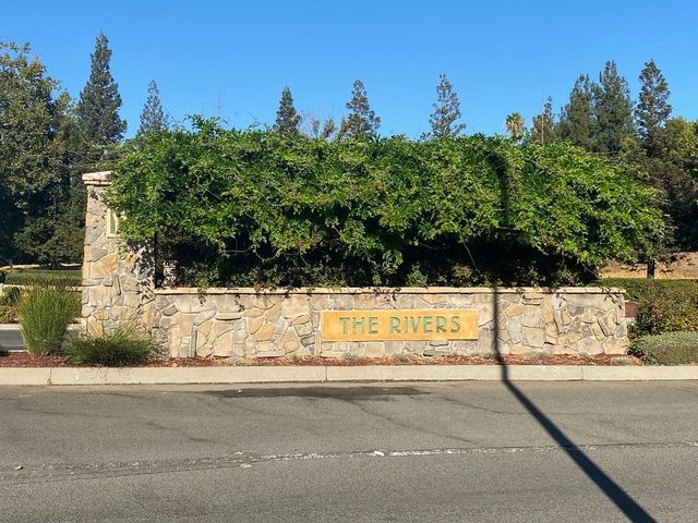 245 Woodhaven Pl, West Sacramento, CA 95605