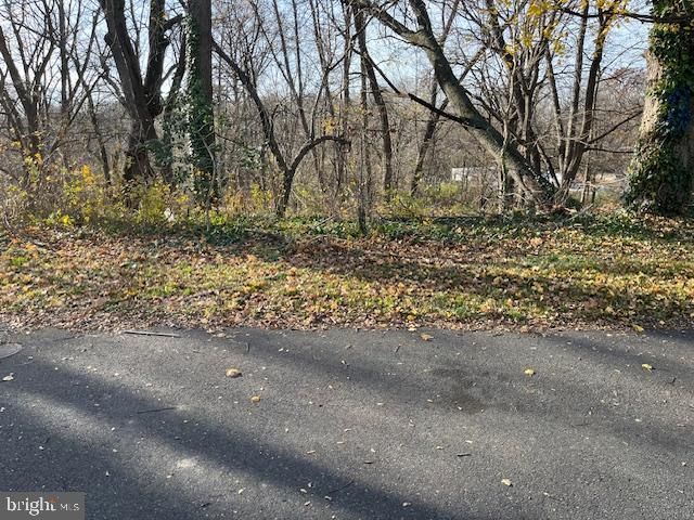 409 COBBS CREEK PKWY, Philadelphia, PA 19143