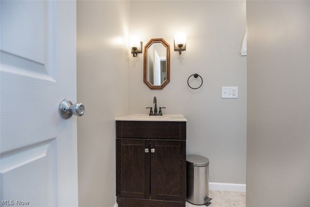 9338 Liberty Road, Twinsburg, OH 44087