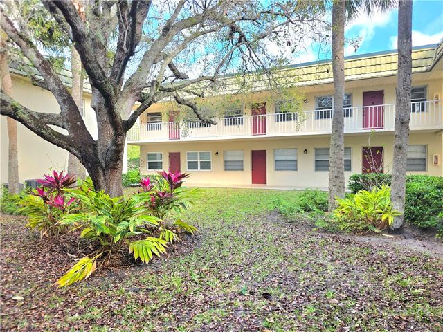 46 Vista Gardens Trail 205, Vero Beach, FL 32962