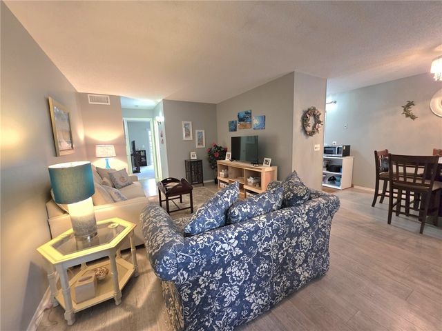 46 Vista Gardens Trail 205, Vero Beach, FL 32962