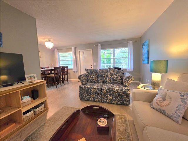 46 Vista Gardens Trail 205, Vero Beach, FL 32962