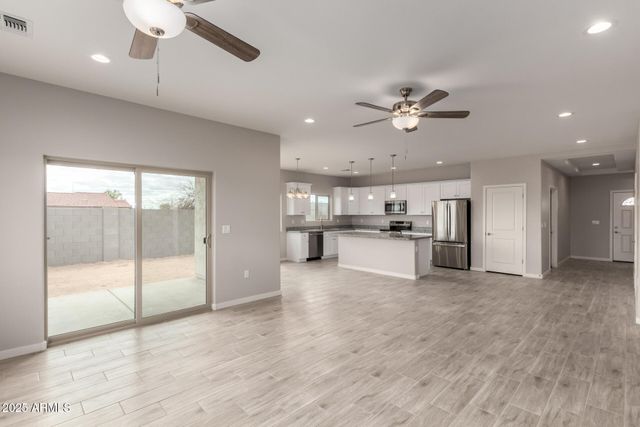 4070 N GOLDEN Street, Eloy, AZ 85131
