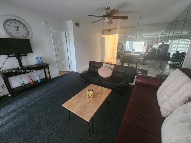 7600 NW 5th Ct 202, Margate, FL 33063