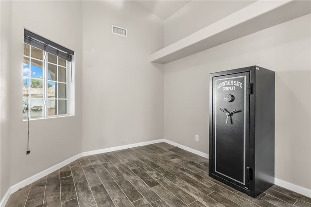 1957 E Easy Street, Fort Mohave, AZ 86426