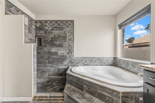 1957 E Easy Street, Fort Mohave, AZ 86426