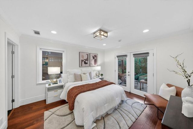 1125 Carlton Avenue, Menlo Park, CA 94025