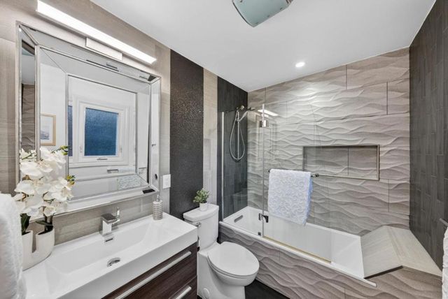 1125 Carlton Avenue, Menlo Park, CA 94025