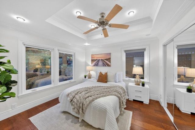 1125 Carlton Avenue, Menlo Park, CA 94025