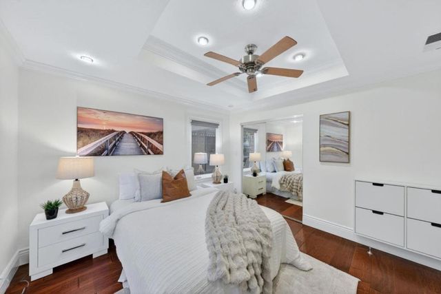 1125 Carlton Avenue, Menlo Park, CA 94025