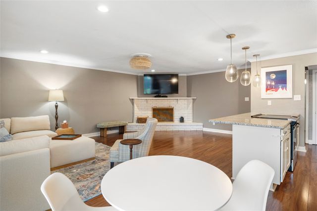 906 Rolling Ridge Drive, Allen, TX 75002