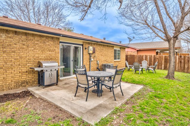 906 Rolling Ridge Drive, Allen, TX 75002