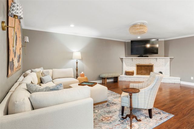 906 Rolling Ridge Drive, Allen, TX 75002